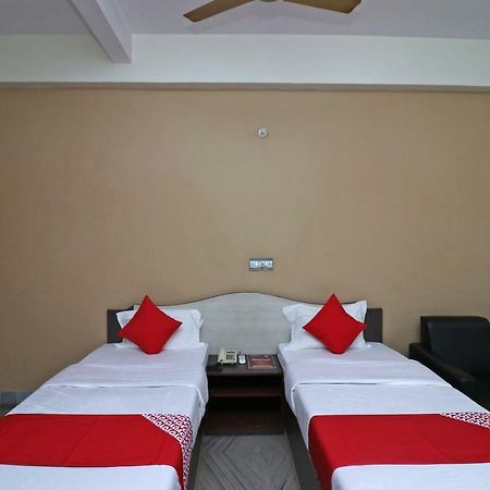 Oyo 37989 Hotel Debarshi Bānkura Eksteriør bilde