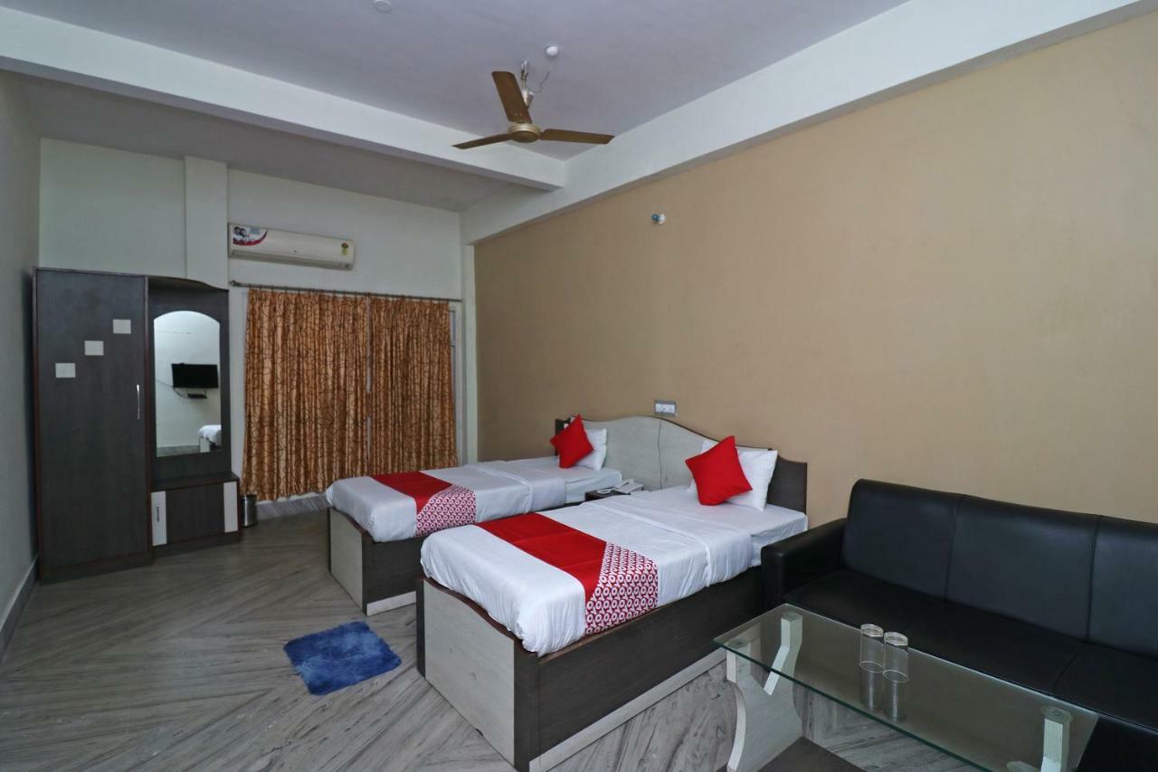 Oyo 37989 Hotel Debarshi Bānkura Rom bilde