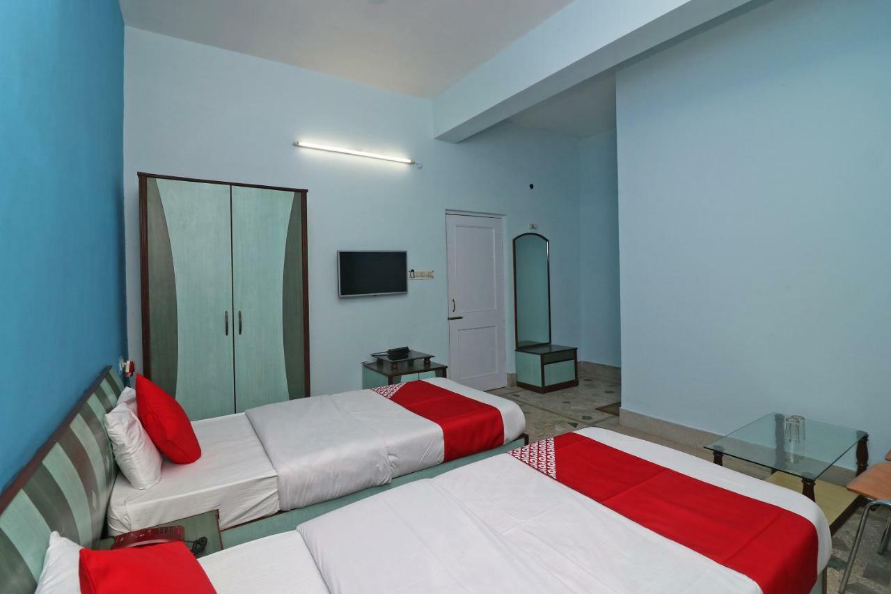 Oyo 37989 Hotel Debarshi Bānkura Eksteriør bilde