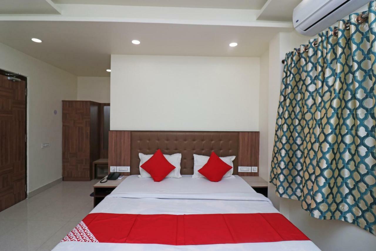 Oyo 37989 Hotel Debarshi Bānkura Rom bilde
