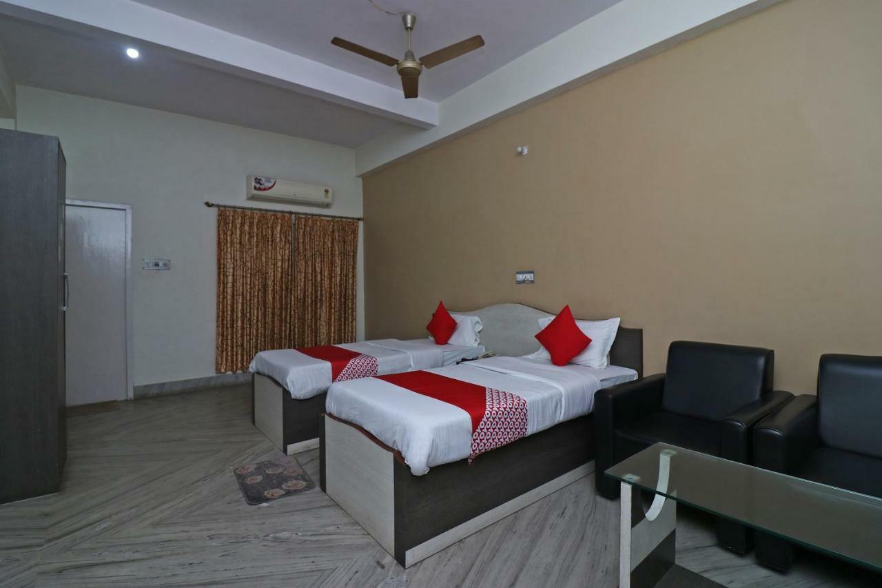Oyo 37989 Hotel Debarshi Bānkura Eksteriør bilde