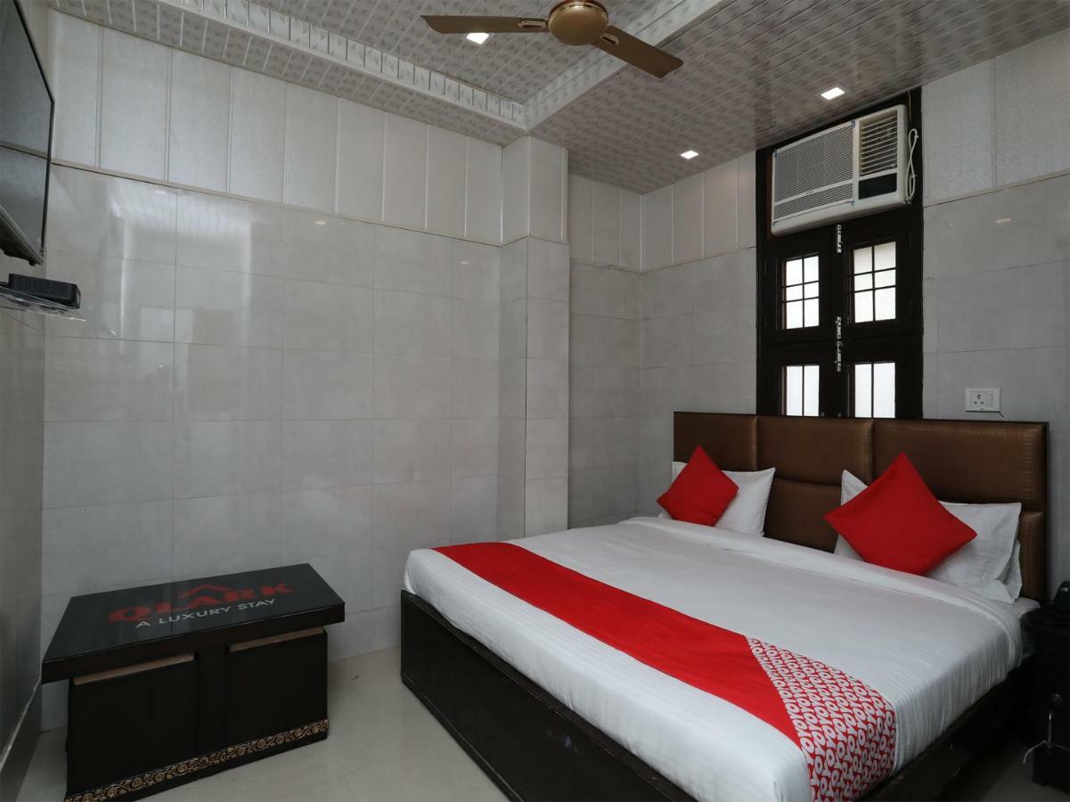 Oyo 37989 Hotel Debarshi Bānkura Eksteriør bilde